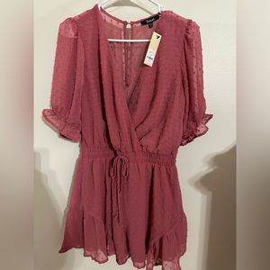 NWT: Trixxi short sleeve rose colored skort  romper. Medium
